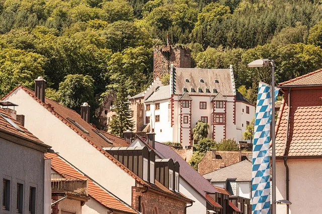 Mildenburg oberhalb der Altstadt von Miltenberg